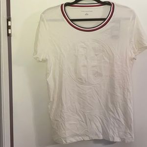 Womens crew neck shirt